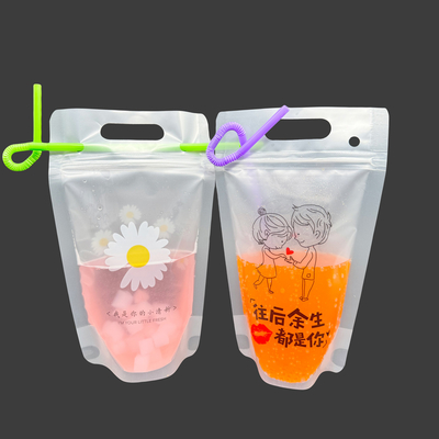 kaufen 17 Oz wiederverriegelbarer Zipper Smoothie Saft Stehen Sie auf Trinkbeutel mit Hängeblöchen Strohhalme und Trichter online manufacture