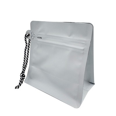 kaufen 250g 0,5lb 8oz matte weiße Folie flacher Boden Kaffeebeutel mit Ventil Seitenverschluss und Schnur online manufacture